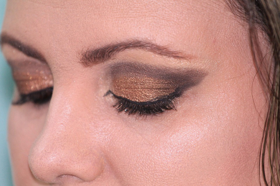 wedding-makeup-golden-showdow